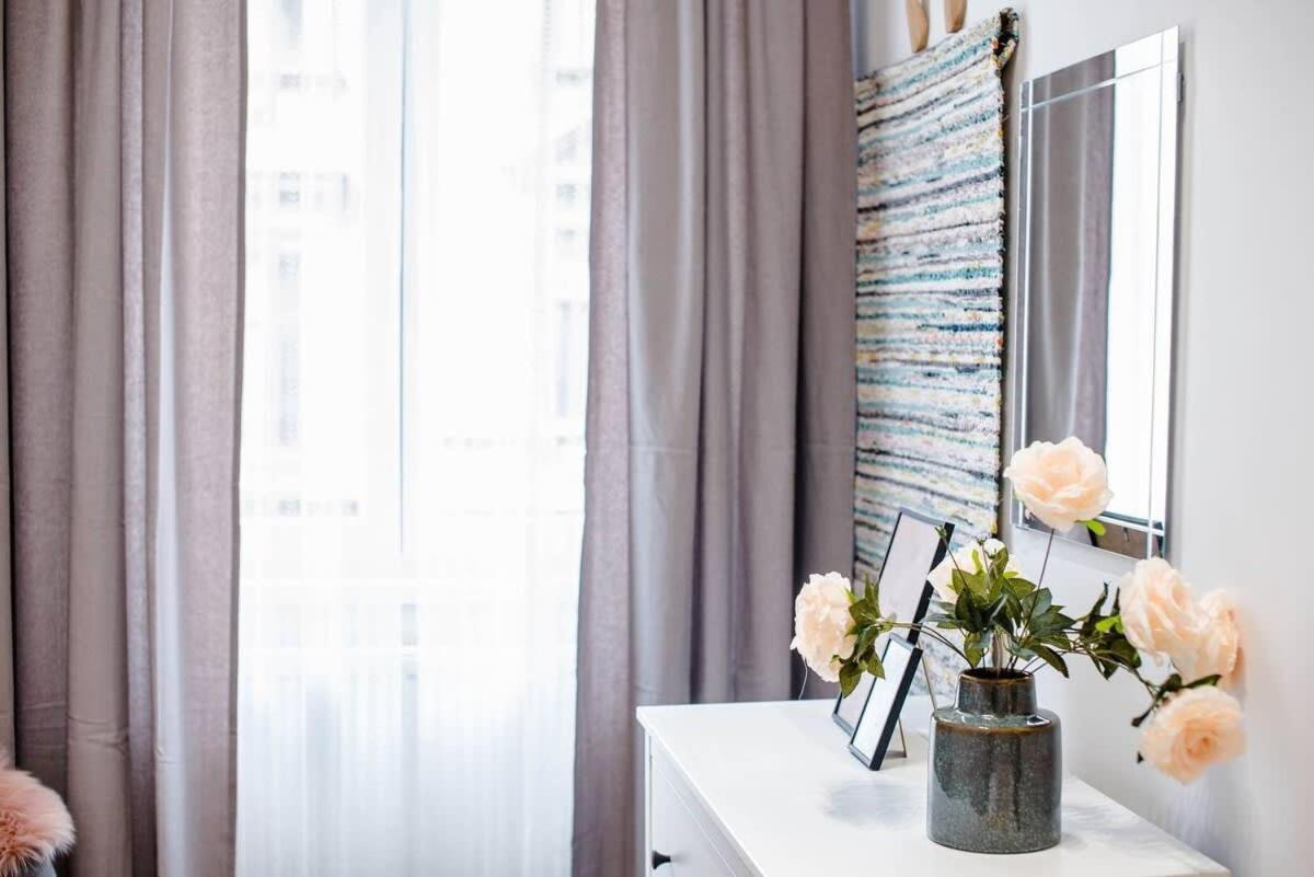 Apartamento 5 Bedrooms With Ac In Center Budapest